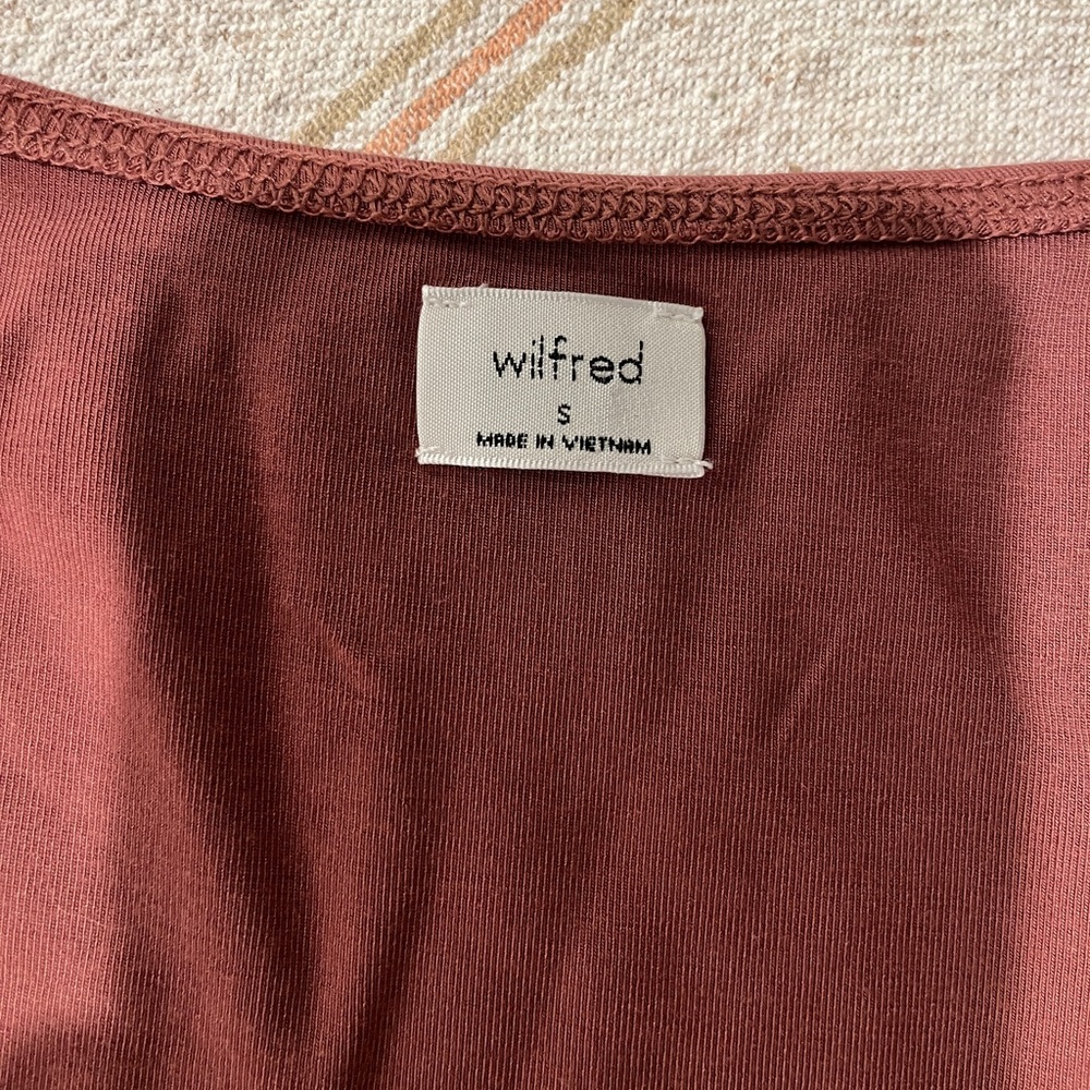 The most perfect, soft Wilfred Aritzia top!